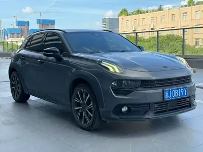 Lynk & Co 02