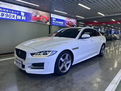 Jaguar XE