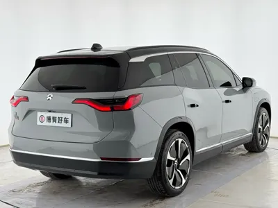 Nio ES8