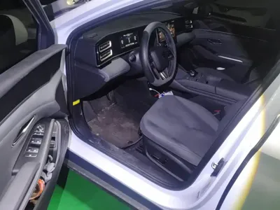 BYD Qin L