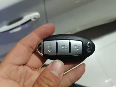 Infiniti Q50L