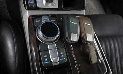 Genesis EQ900