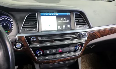 Hyundai Aslan