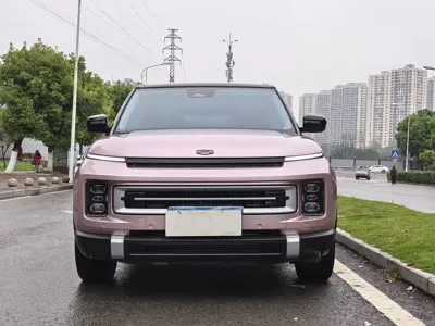 Geely ICON