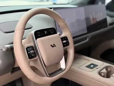 Li Auto Li i6