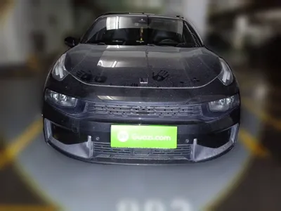 Lynk & Co 03