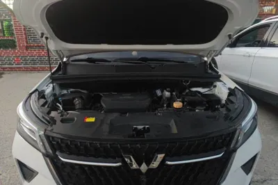 Wuling Asta