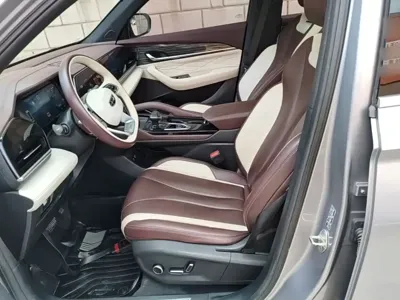 Geely Xingyue L