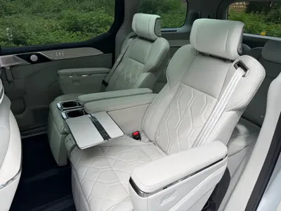 Volvo EM90