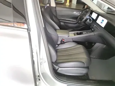Roewe D7