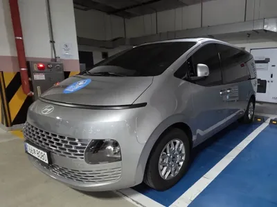 Hyundai Staria
