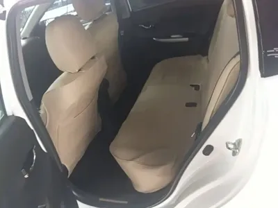 Toyota Yaris L