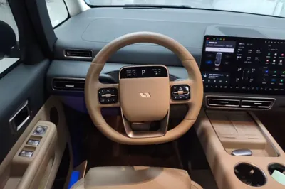 Li Auto MEGA