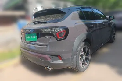 Lynk & Co 02