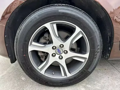 Volvo XC60 (Import)