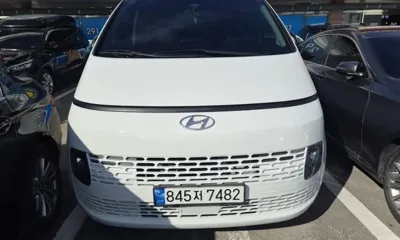 Hyundai Staria