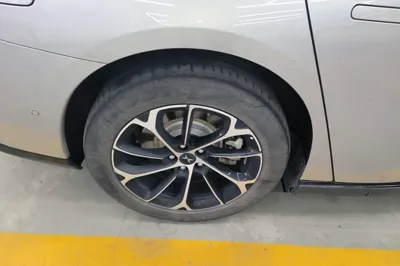 Xpeng P7