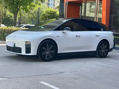 Li Auto 理想i6