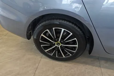 Roewe i5