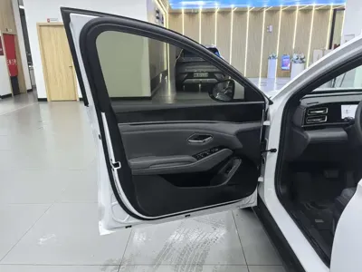 BYD Qin L