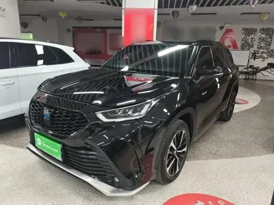 Toyota Crown Kluger