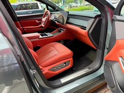 BYD 唐L