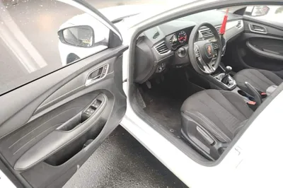 Roewe i5