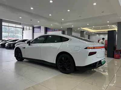 Xpeng P7