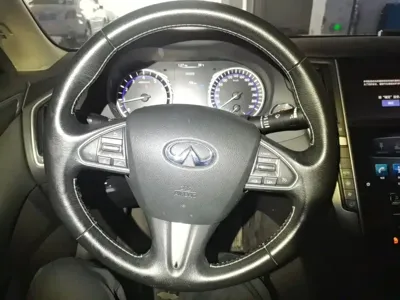 Infiniti Q50L