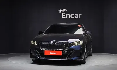 BMW i5