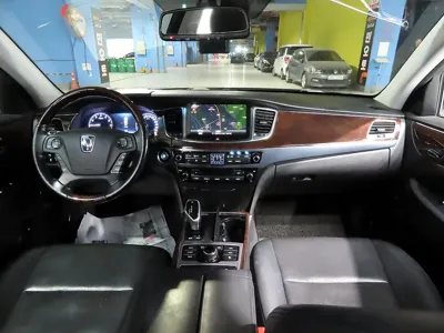 Hyundai Equus