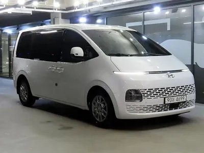 Hyundai Staria