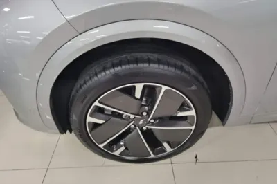 Li Auto L7