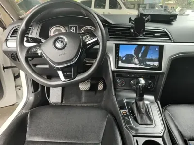 Volkswagen Lamando