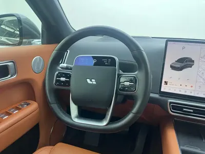 Li Auto Li L8