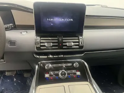 Lincoln Navigator