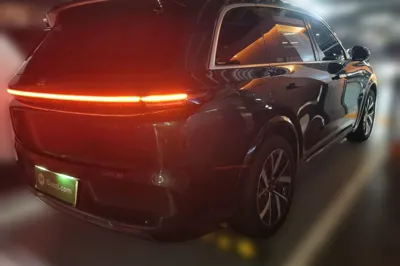 Li Auto L8