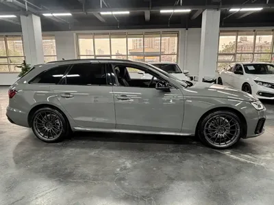 Audi A4 (Import)