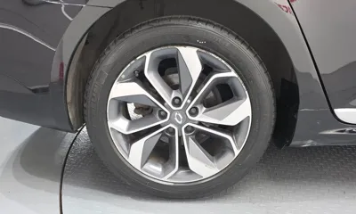 Renault-KoreaSamsung SM6