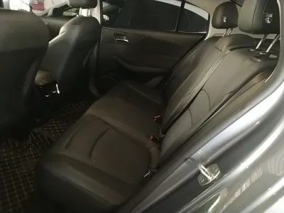 Roewe i5