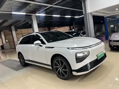 Xpeng G9