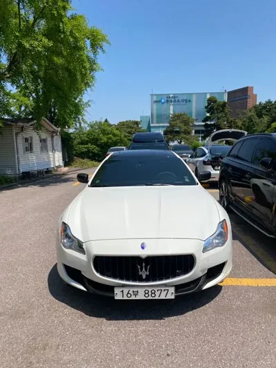 Maserati Quattroporte