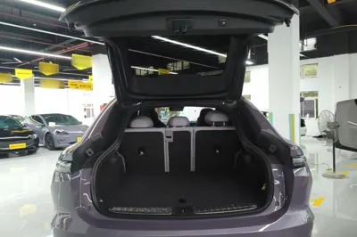 Nio EC6