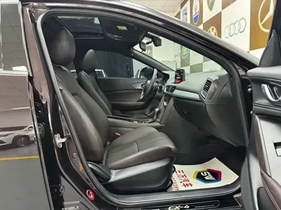 Mazda CX-4