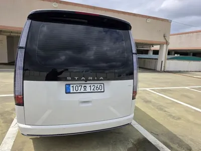 Hyundai Staria