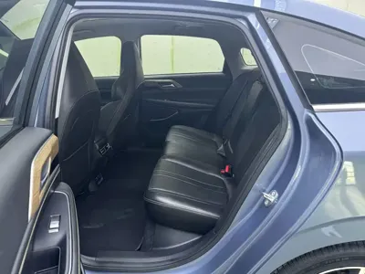 Xpeng P5