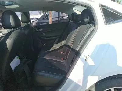 Roewe i5