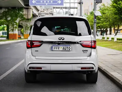 Infiniti QX80