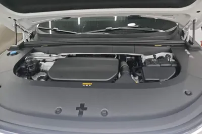 Li Auto L6