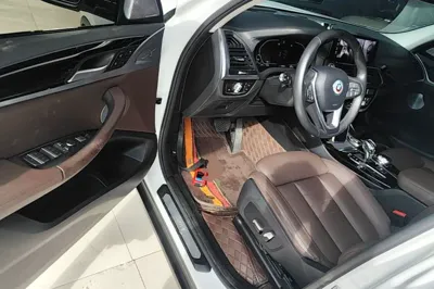 BMW iX3
